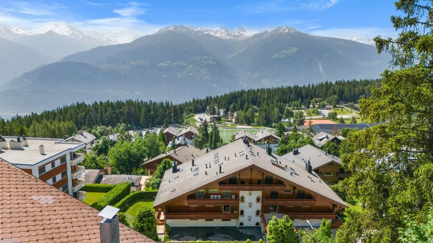 OFF-MARKET ? HIGH-END APARTMENT for Swiss and foreign buyers. - Photo 12 of 13