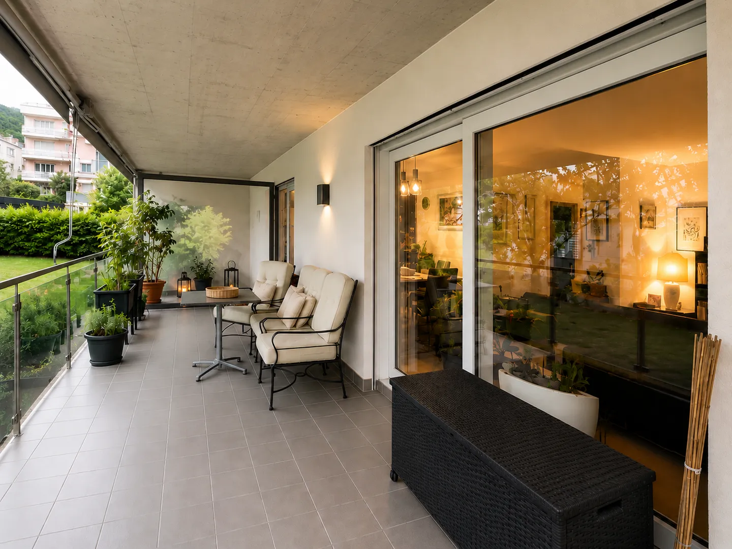 Magnificent modern 3.5-room apartment with large terrace in Sierre - Photo 10 of 13