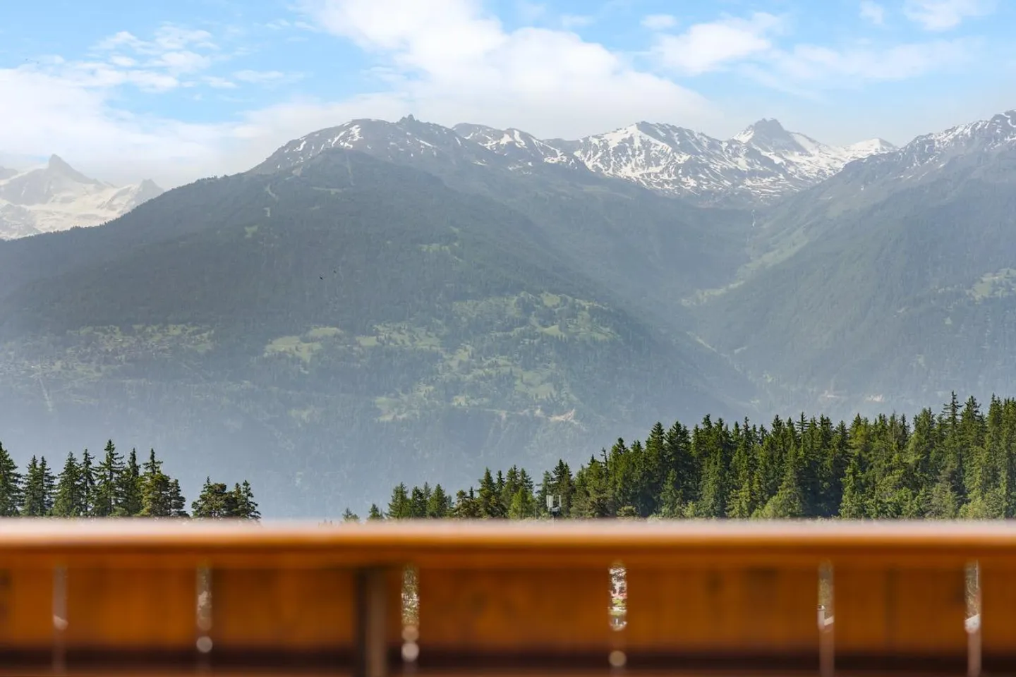 OFF-MARKET ? APPARTEMENT HAUT STANDING for Swiss and foreign buyers. - Photo 1 sur 3