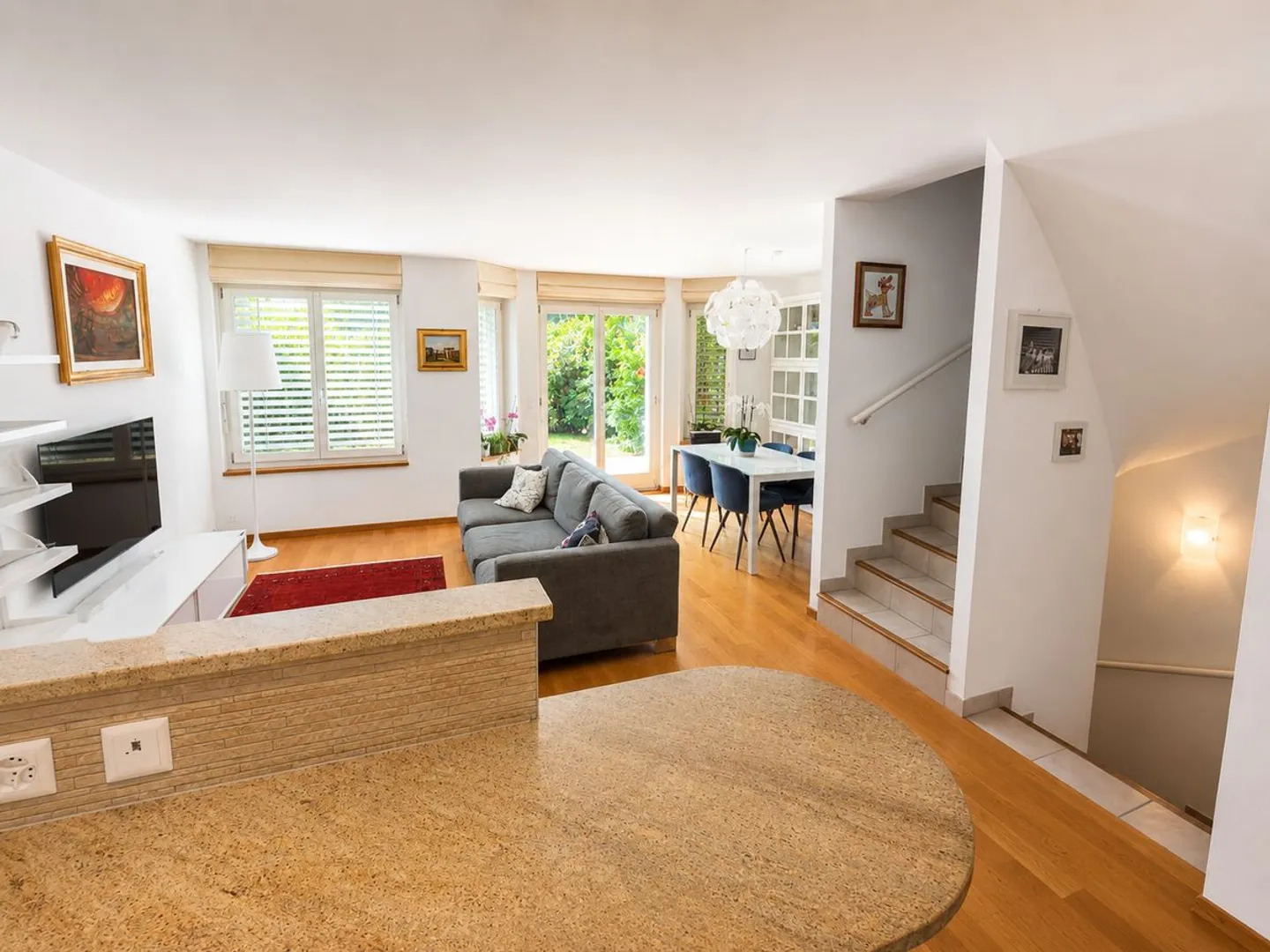 Furnished family house with private garden in Carouge - Photo 4 of 13