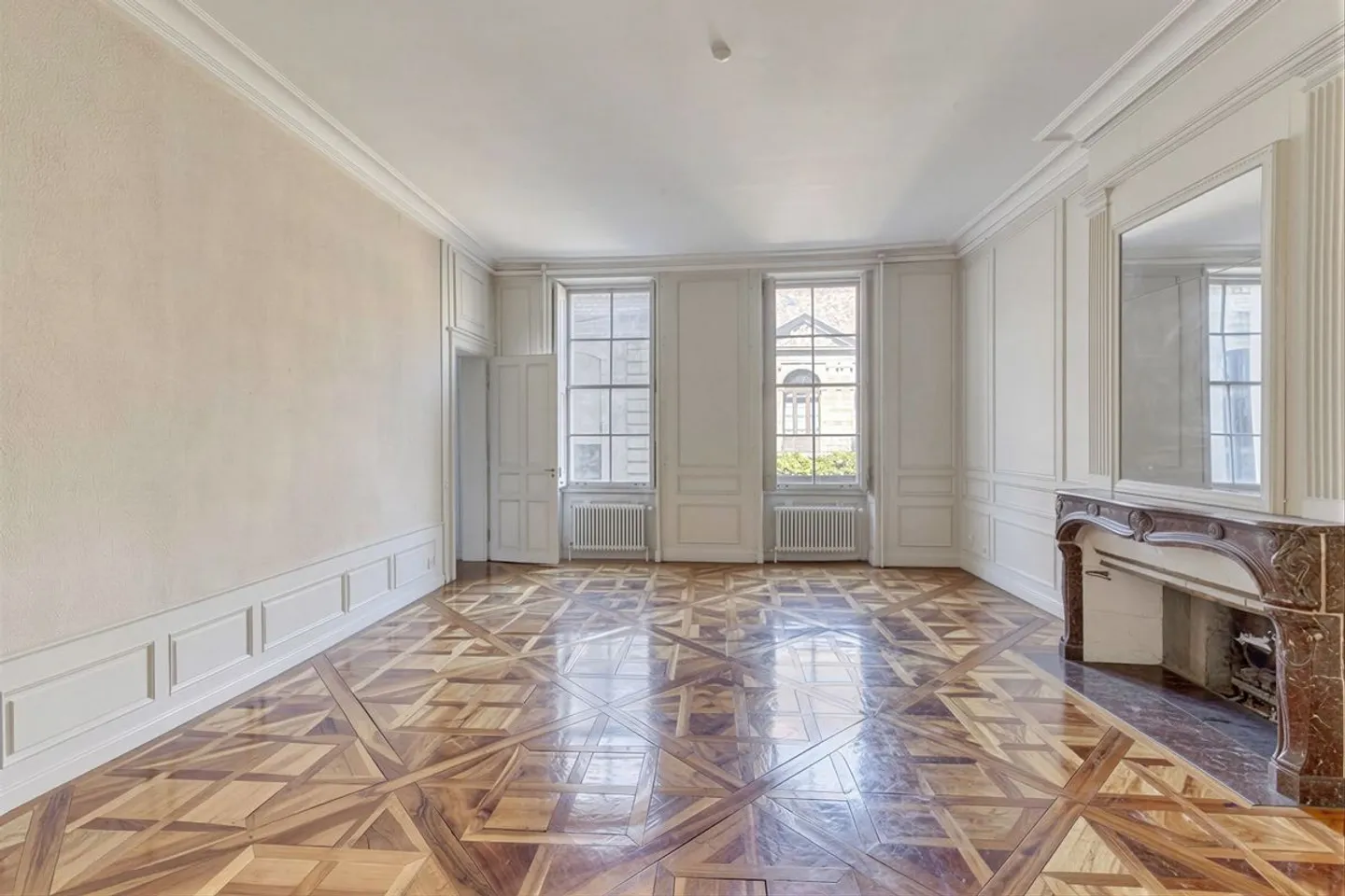 Città Vecchia - 164 m² di carattere da reinventare | 3 lotti PPE riuniti - Foto 2 di 4