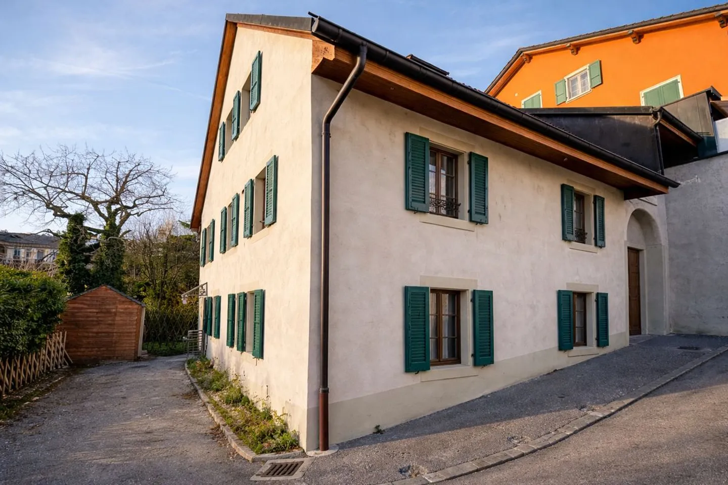 Edificio di carattere con 3 appartamenti - posizione tranquilla vicino a Losanna - Foto 1 di 1