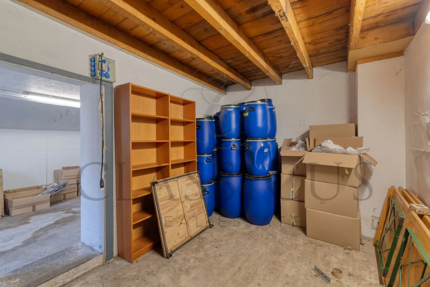 Raro insieme di villaggio - Casa e fienile da reinventare nel cuore di Vieux-Vernier - Foto 5 di 10