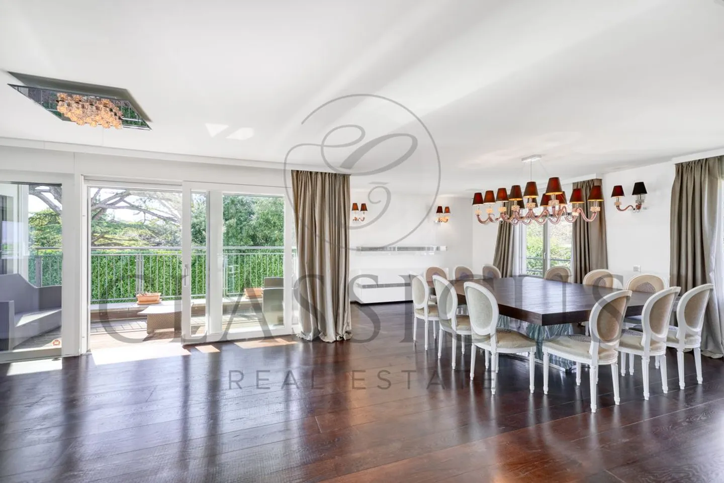 Außergewöhnliche Wohnung mit atemberaubendem Blick - Foto 4 von 13