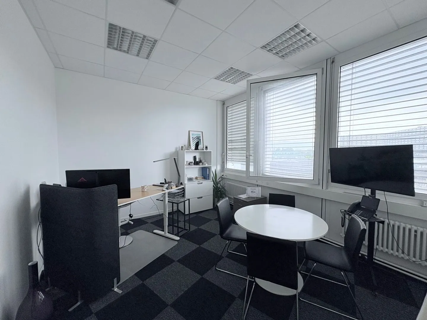 Helles Büro von 126 m² zur Miete mit freiem Blick - Foto 3 von 7