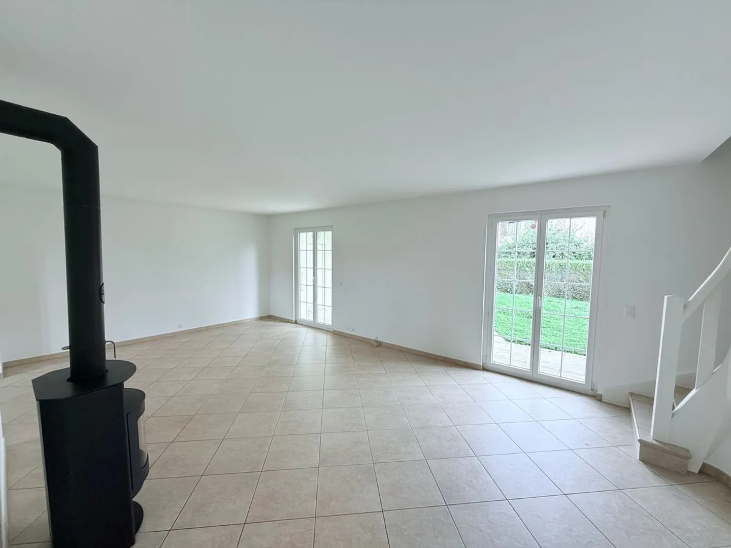 Incantevole villa a schiera di 7 stanze a Vessy - Foto 1 di 13