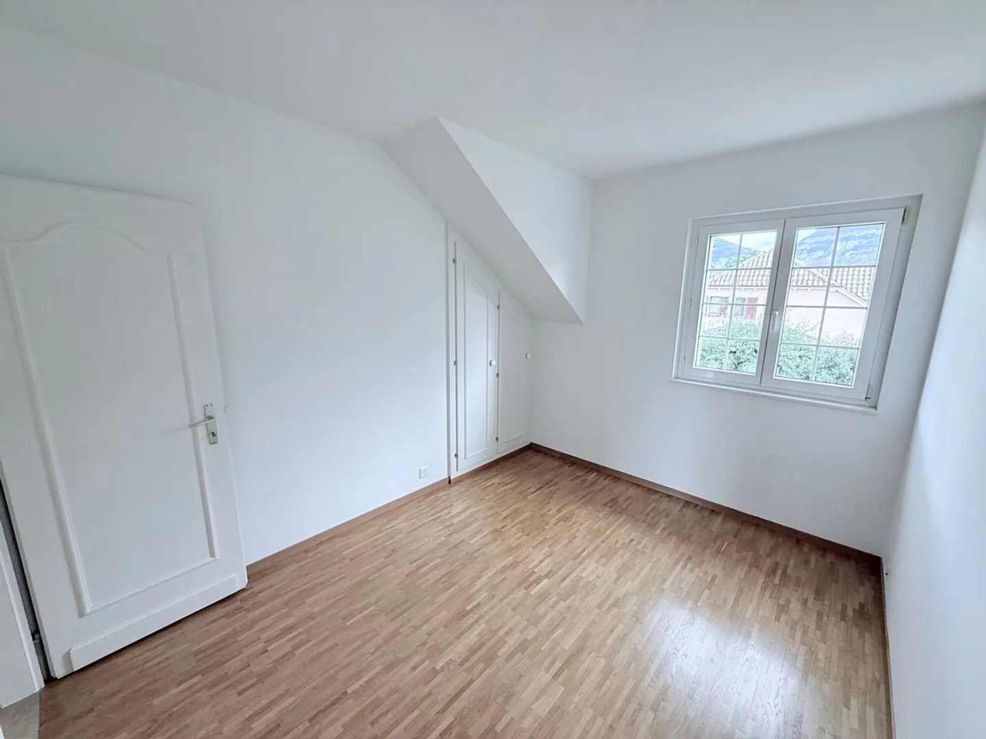 Incantevole villa a schiera di 7 stanze a Vessy - Foto 10 di 13