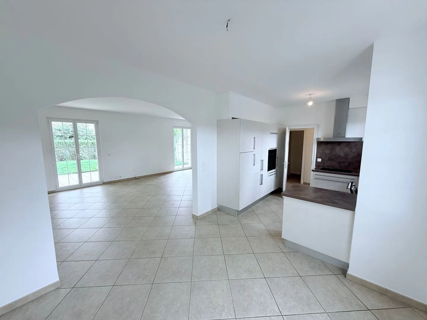 Incantevole villa a schiera di 7 stanze a Vessy - Foto 4 di 13