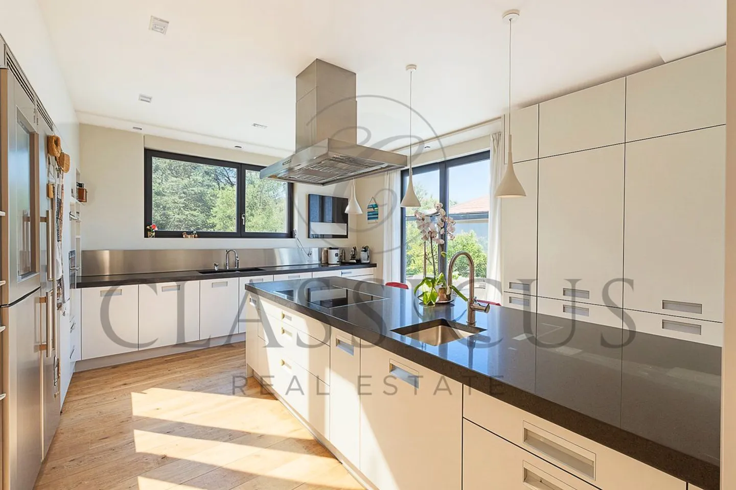 Villa contemporaine de prestige avec piscine - Photo 5 sur 13