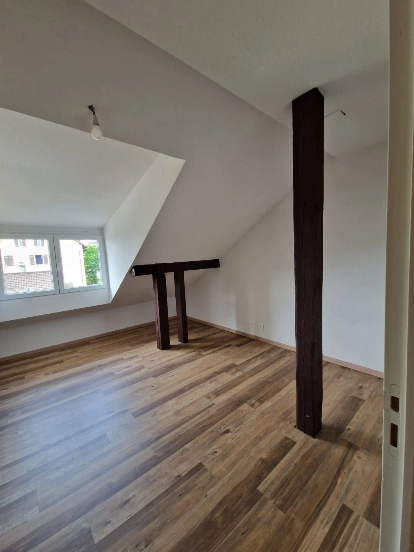 Sublime appartamento di 4.5 locali in affitto a Geneveys-sur-Coffrane - Foto 3 di 13