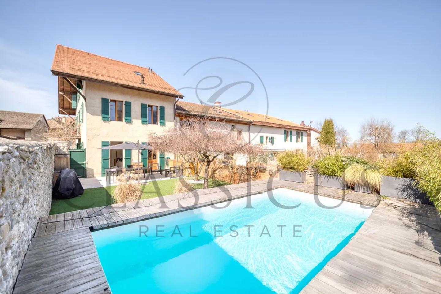 Casa di villaggio ristrutturata con piscina a Landecy - Foto 1 di 12