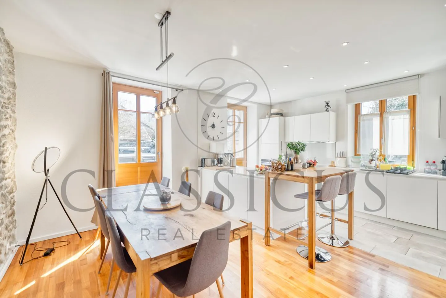 Casa di villaggio ristrutturata con piscina a Landecy - Foto 3 di 12