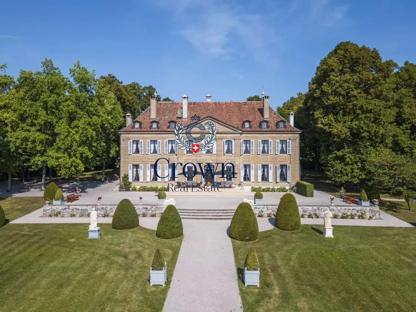 Historic Château near Geneva - Photo 2 of 13