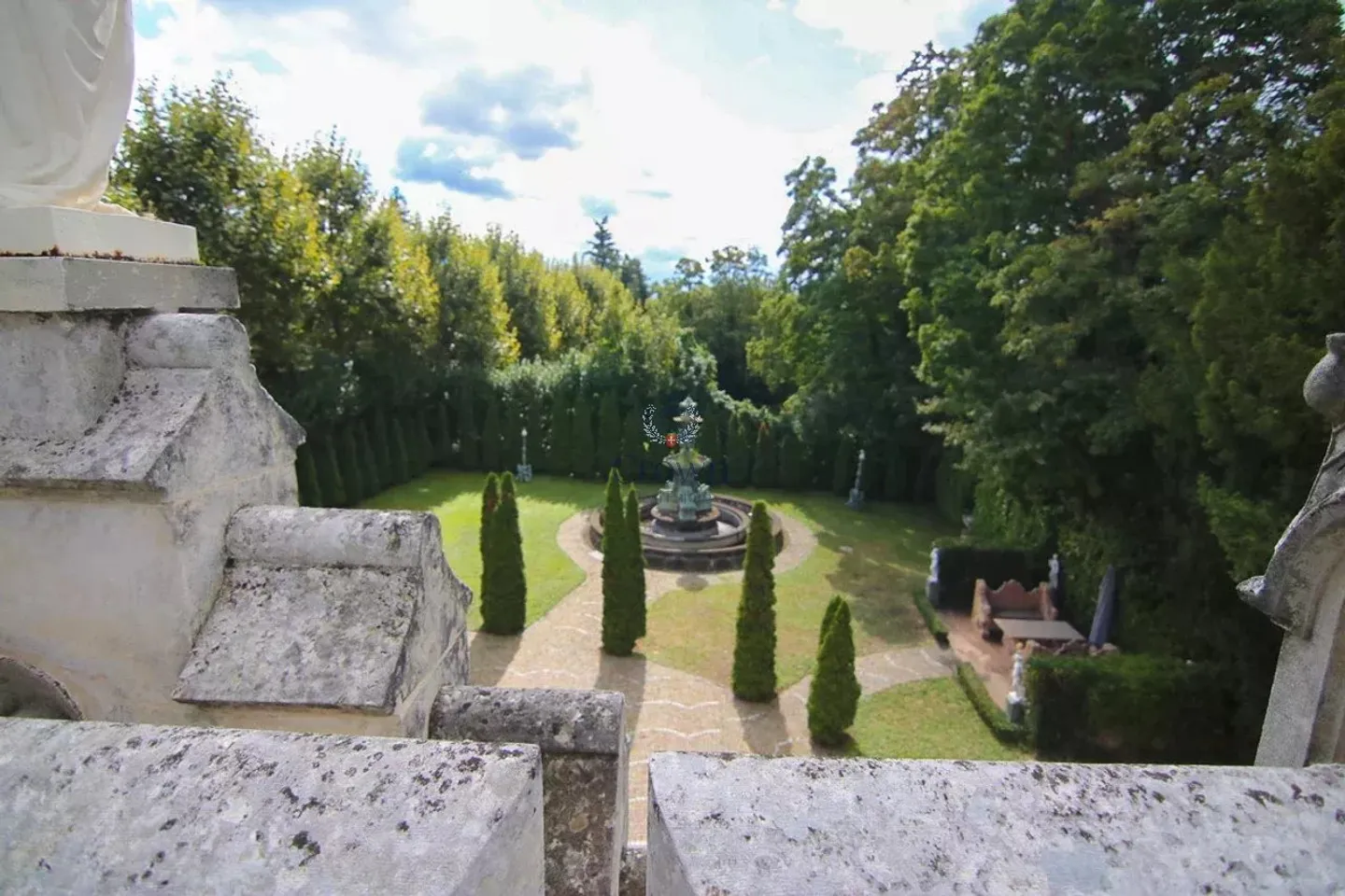 Castle Life at Your Fingertips! - Photo 2 of 13