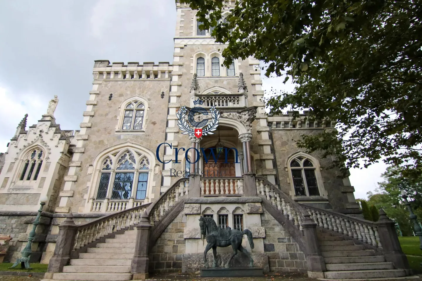 La vie de château à portée de main - Photo 1 sur 13