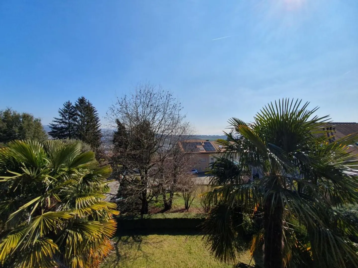 4,5-Zimmer-Wohnung - oberste Etage - ruhige Gegend - Foto 4 von 9