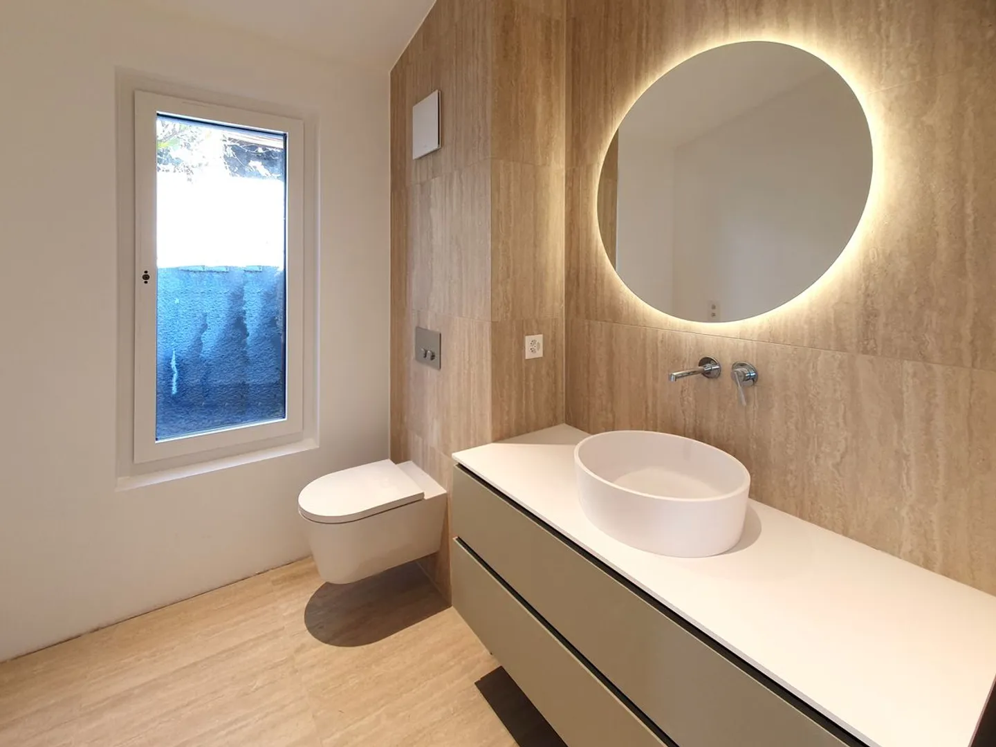 Superbe vue sur le lac - avec balcon et jardin - Photo 7 of 11