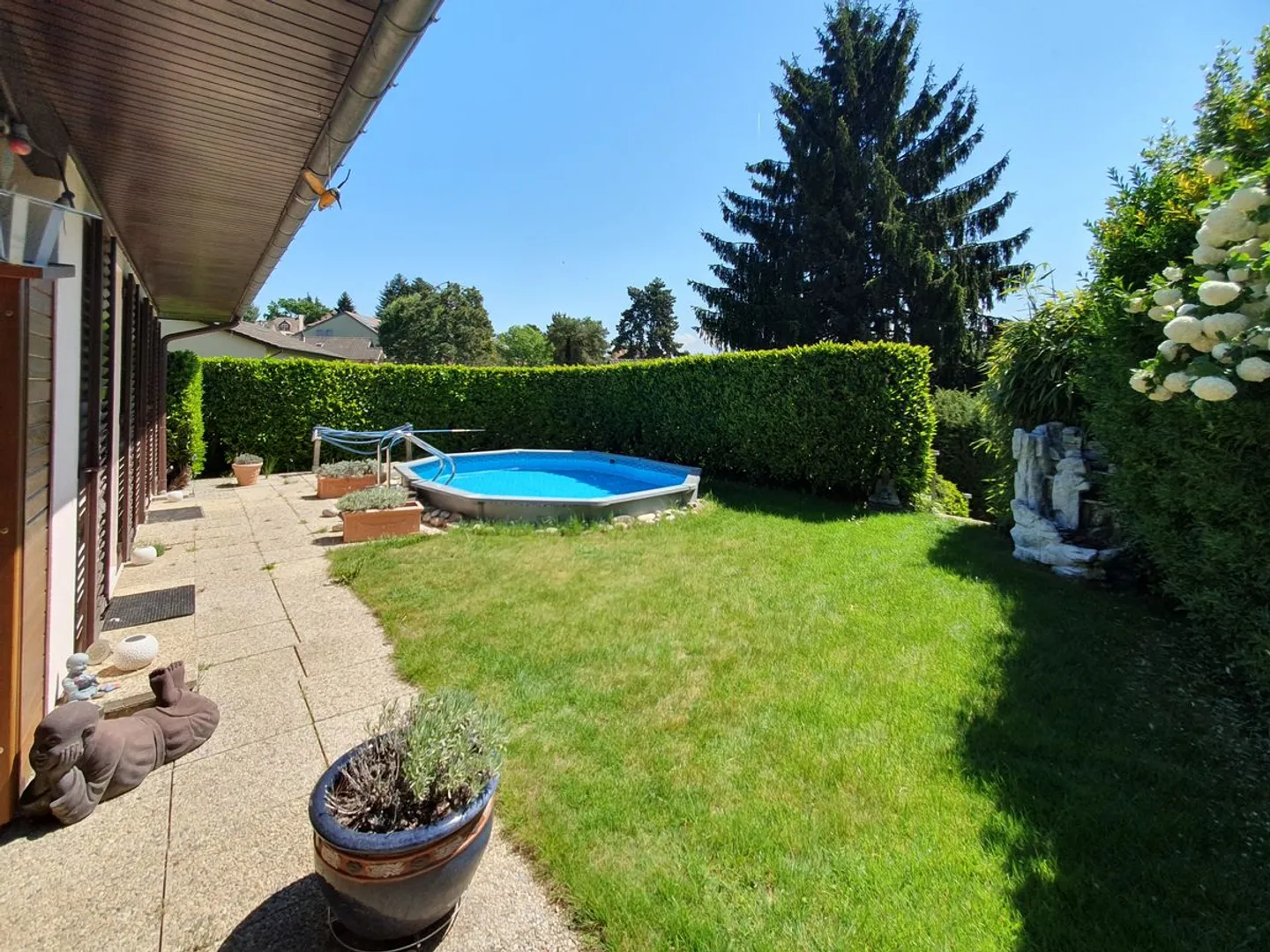 Villa Charmante avec Jardin - Photo 2 sur 12