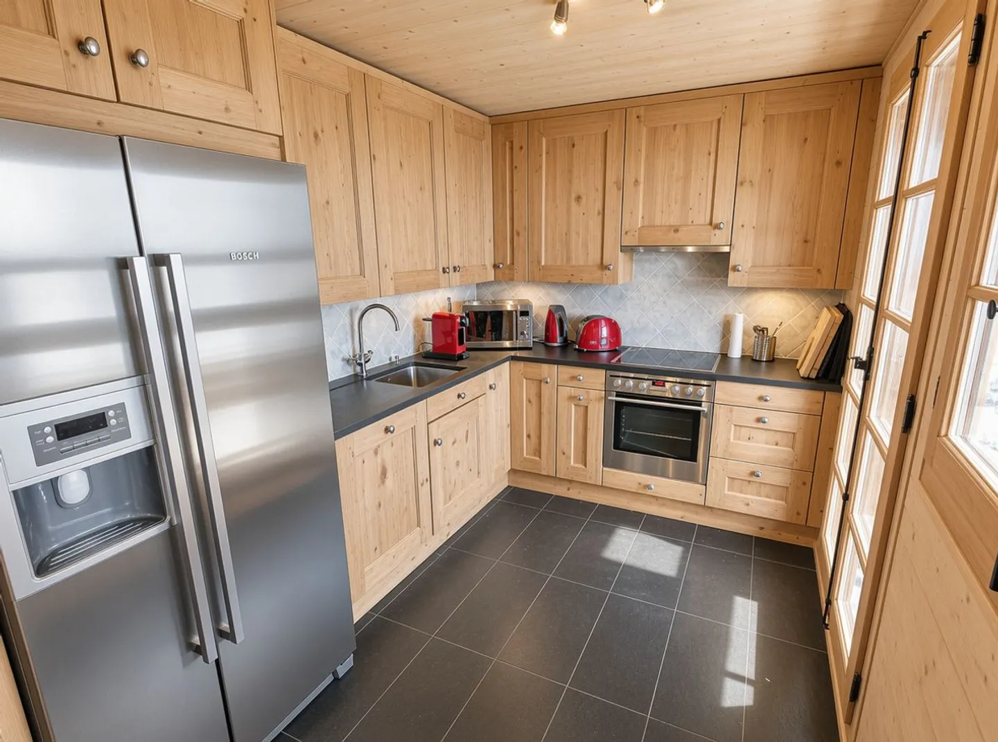 Magnifique appartement en duplex de 6.5 pièces avec SPA et piscine - Foto 1 von 11