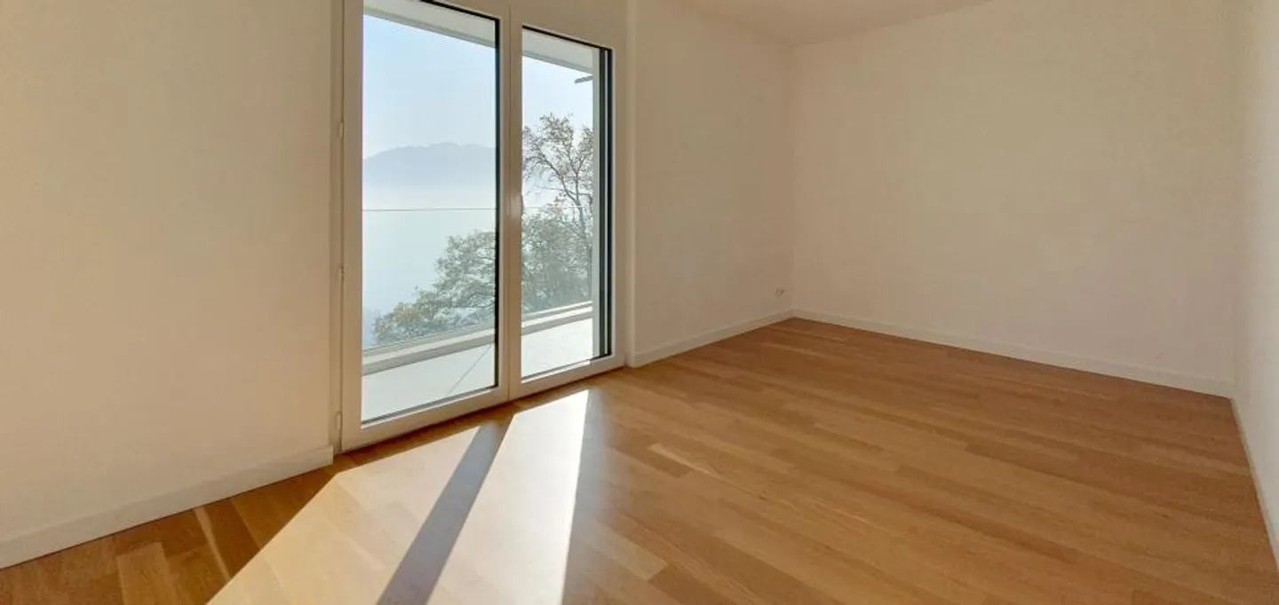 VENDUTO - Appartamento nuovo - tranquillo con vista panoramica sul lago - Foto 6 di 7