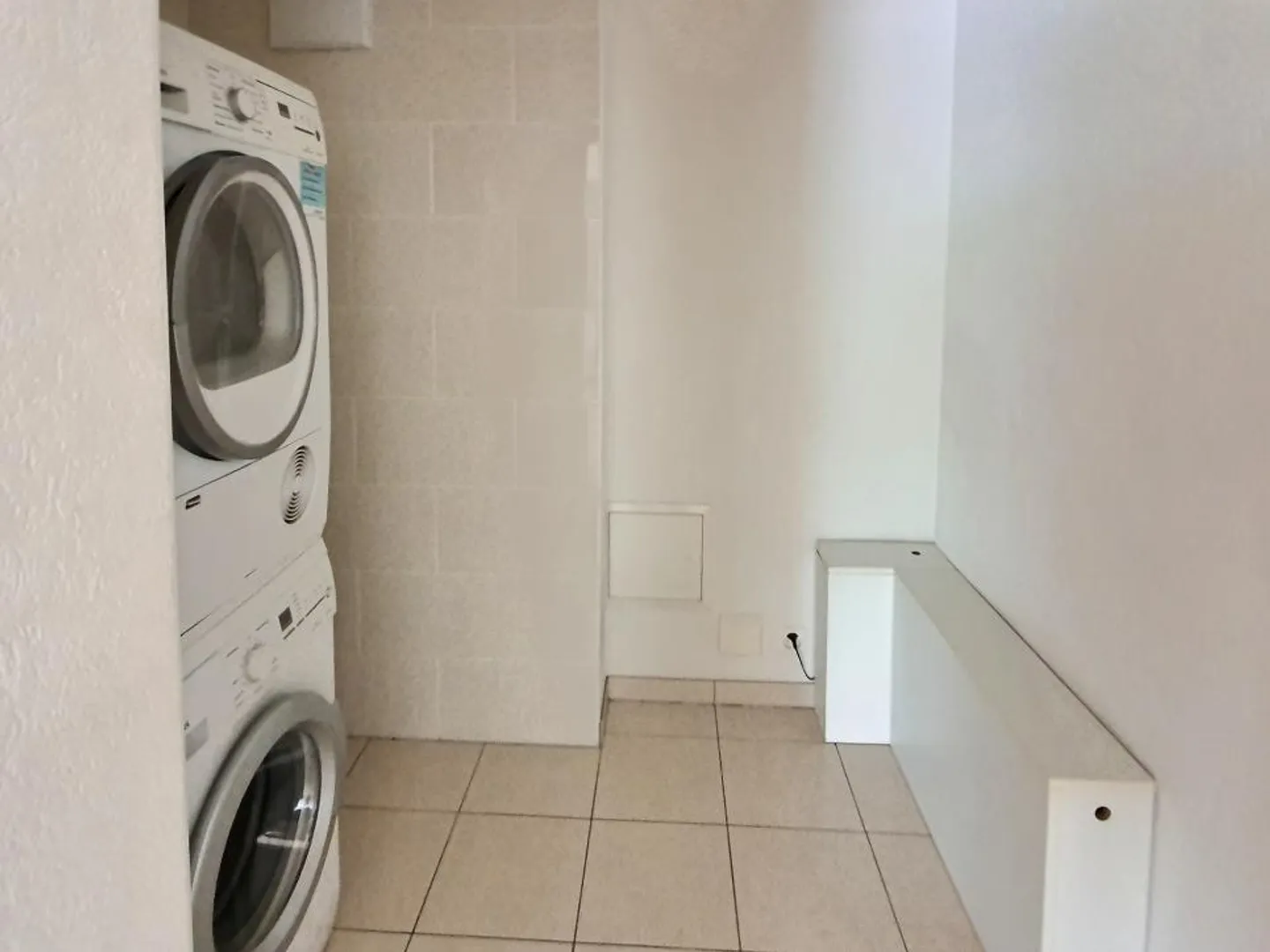 spacious and in excellent condition - Photo 6 of 7
