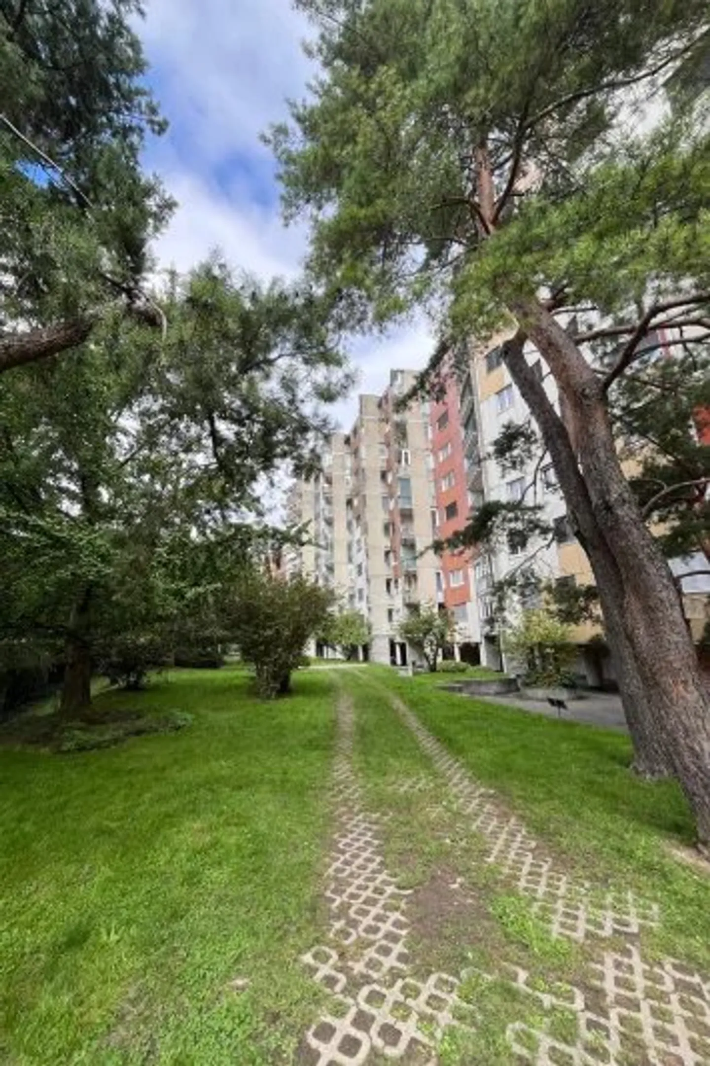 Appartement spacieux de 4 pièces en travers - Casatax - Photo 6 sur 6