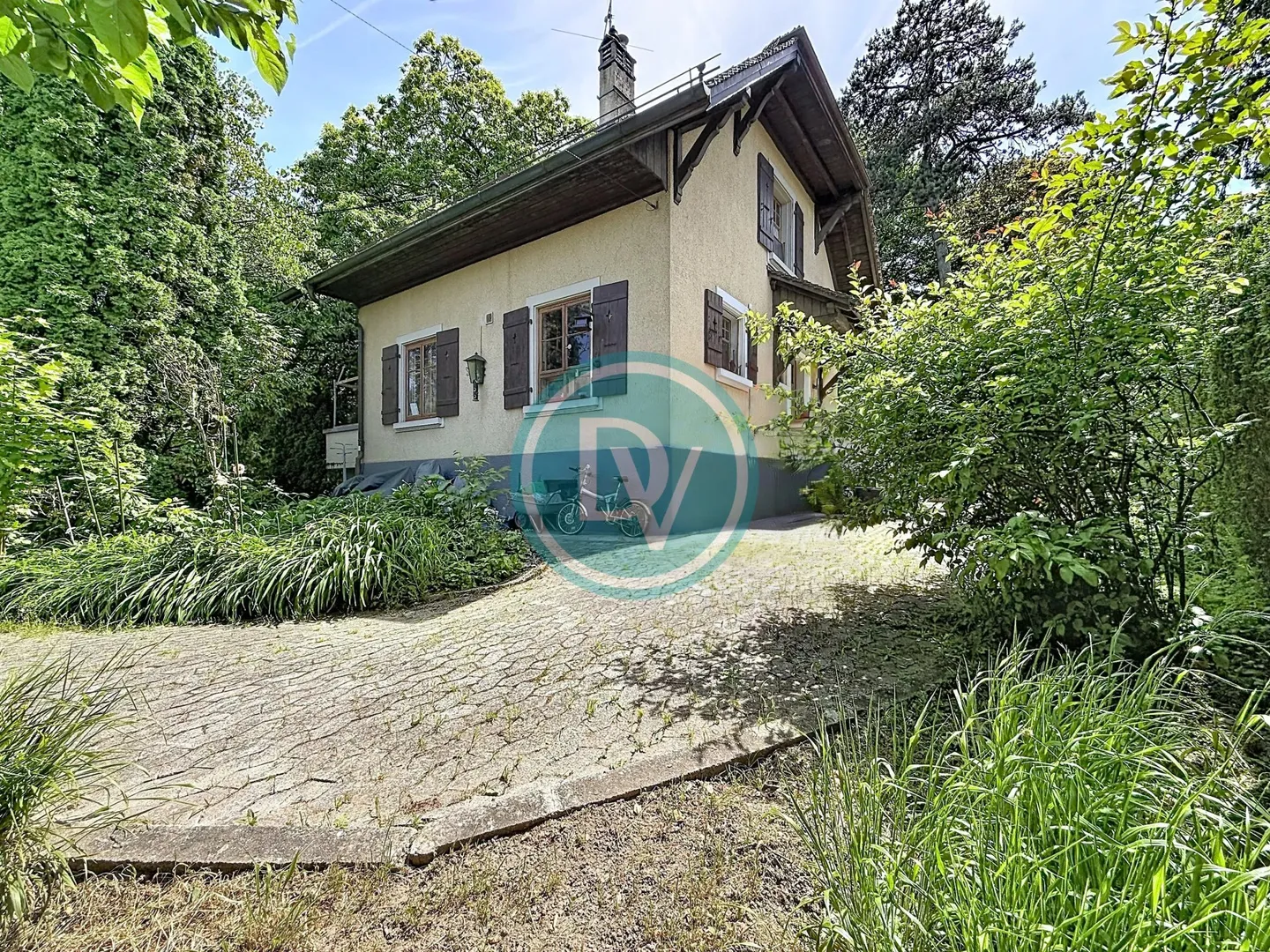 FOR EXCLUSIVE: detached house in the center of Versoix - Foto 1 von 8