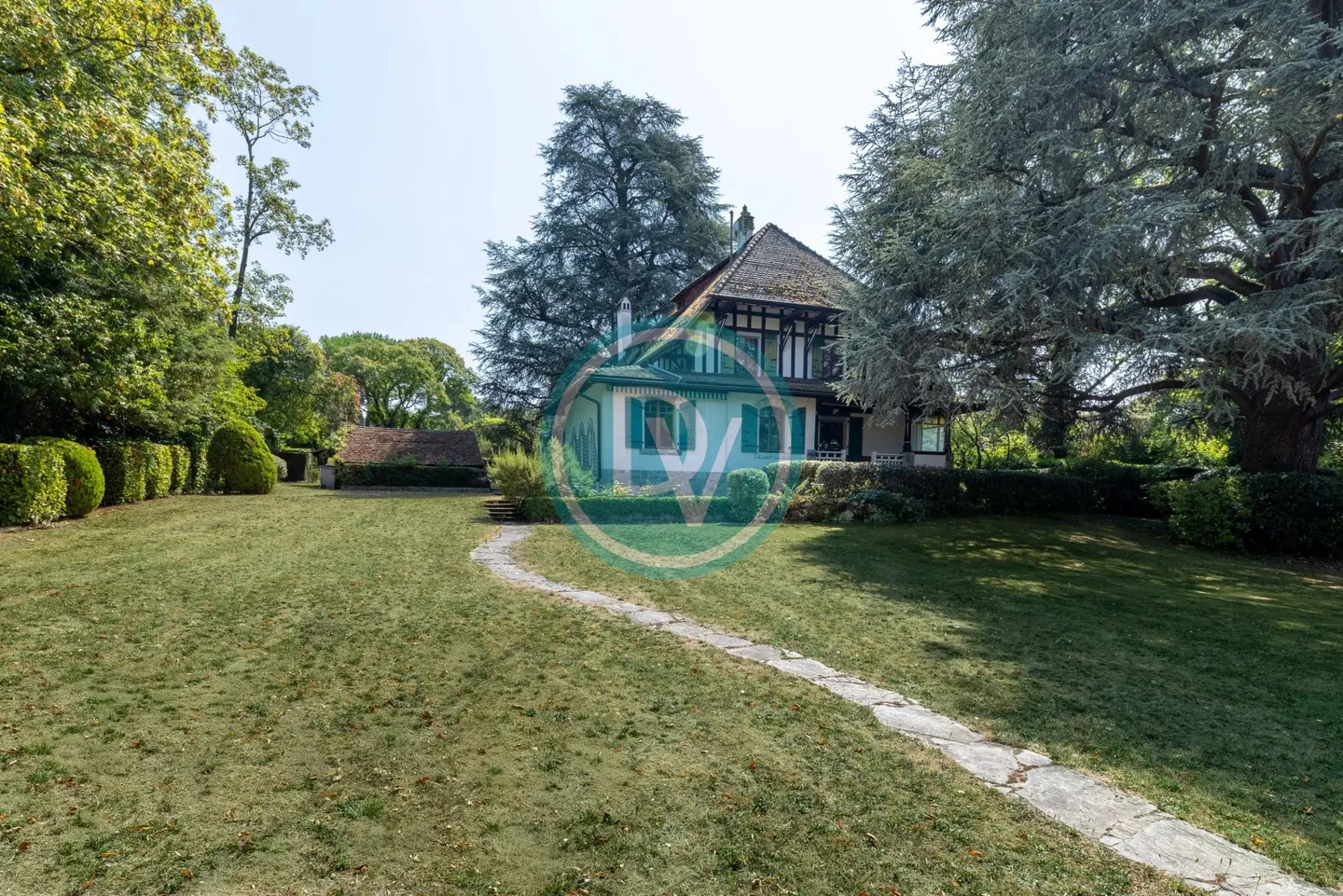 Charming Villa in Collonge-Bellerive - Photo 11 of 12