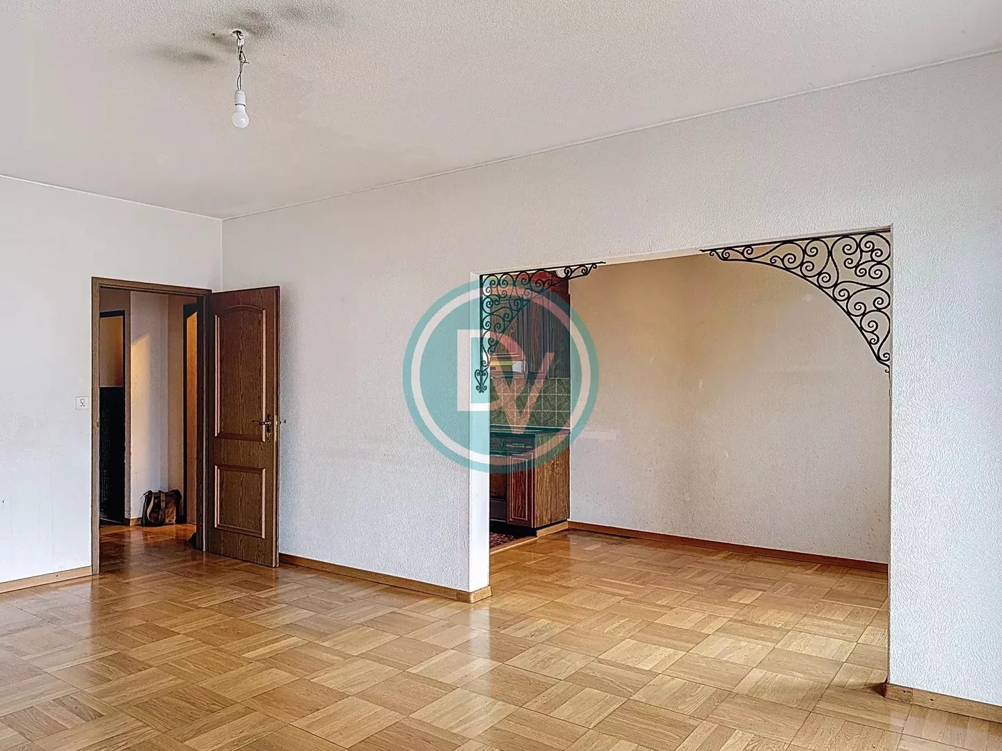 Appartement spacieux de 4 pièces en travers - Casatax - Photo 1 sur 6