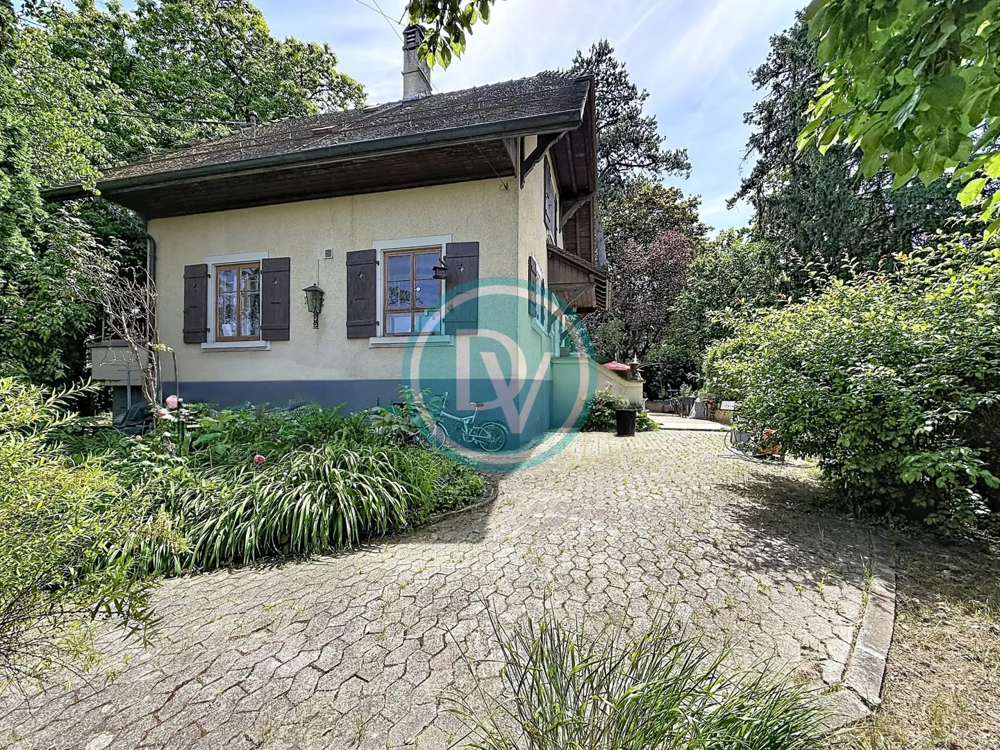 FOR EXCLUSIVE: detached house in the center of Versoix - Foto 2 von 8