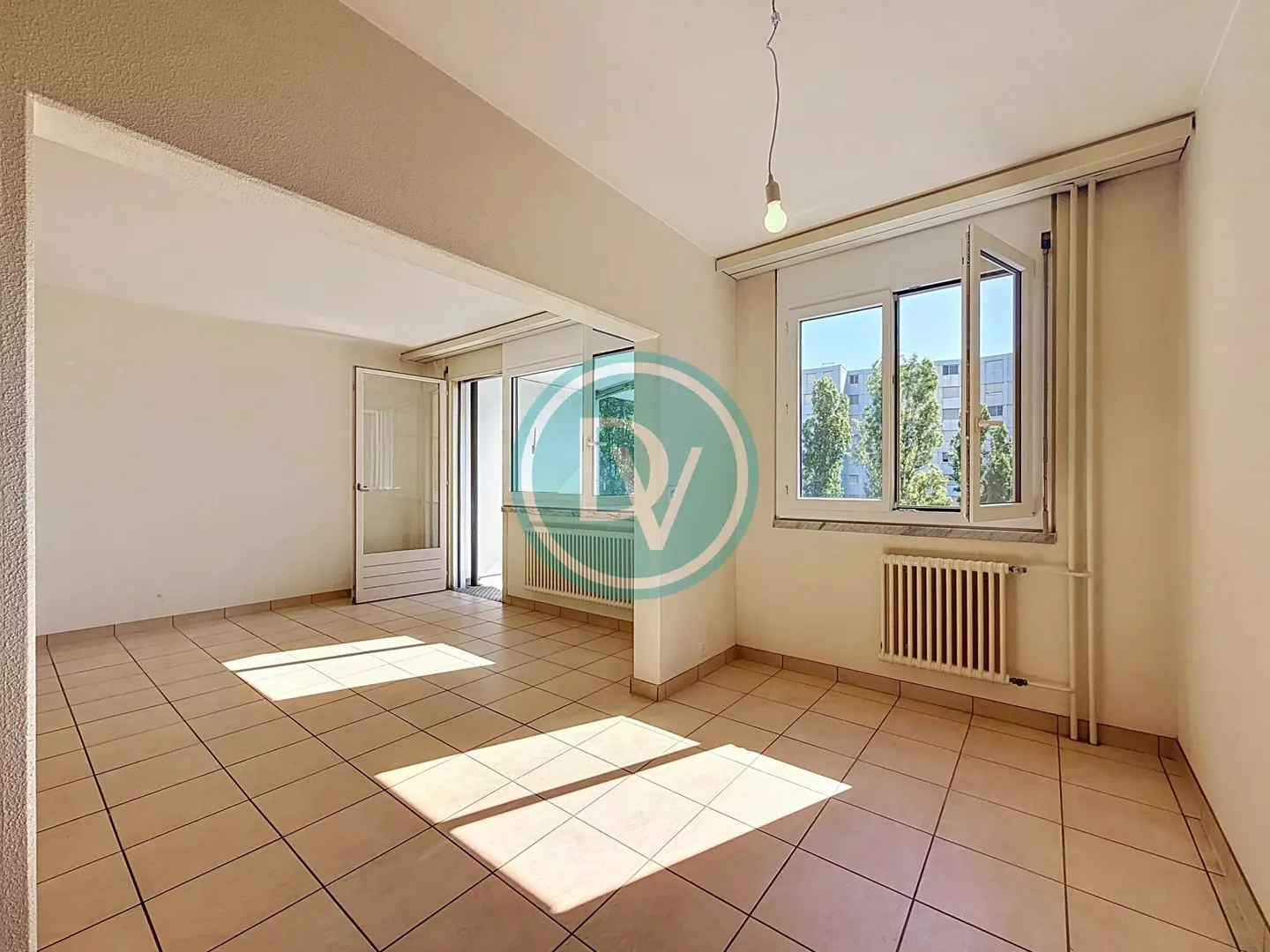 Appartement spacieux et lumineux de 3,5 pièces – Les Avanchets - Photo 3 sur 13