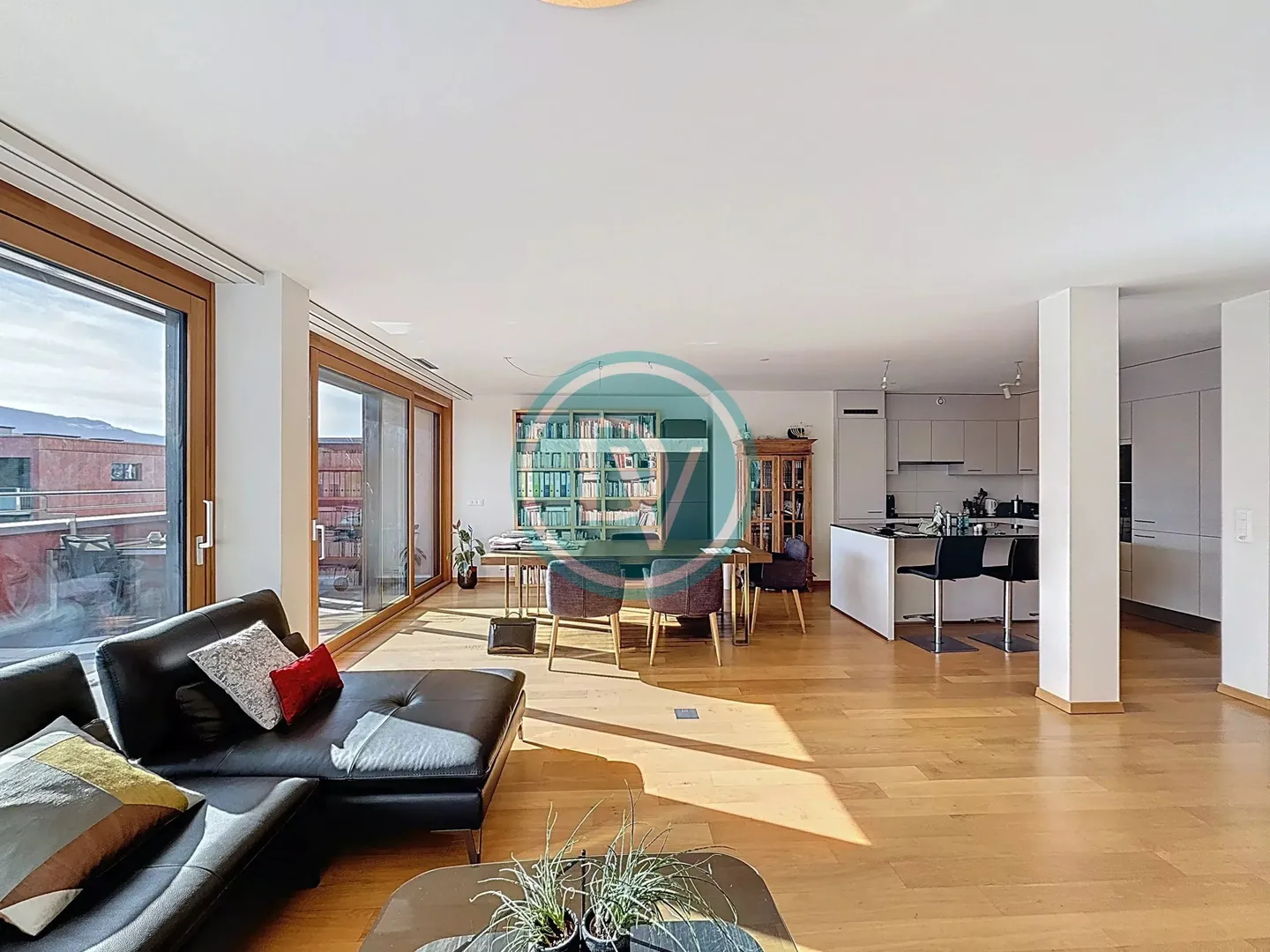 Duplex Penthouse with Terrace - Photo 2 of 7