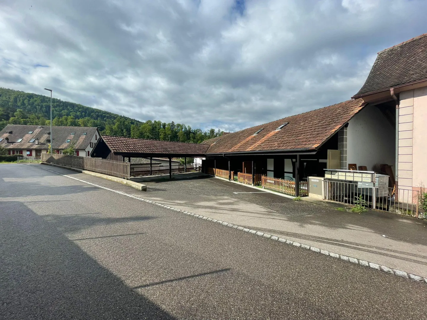 Renoviertes Renditegebäude - Foto 2 von 8