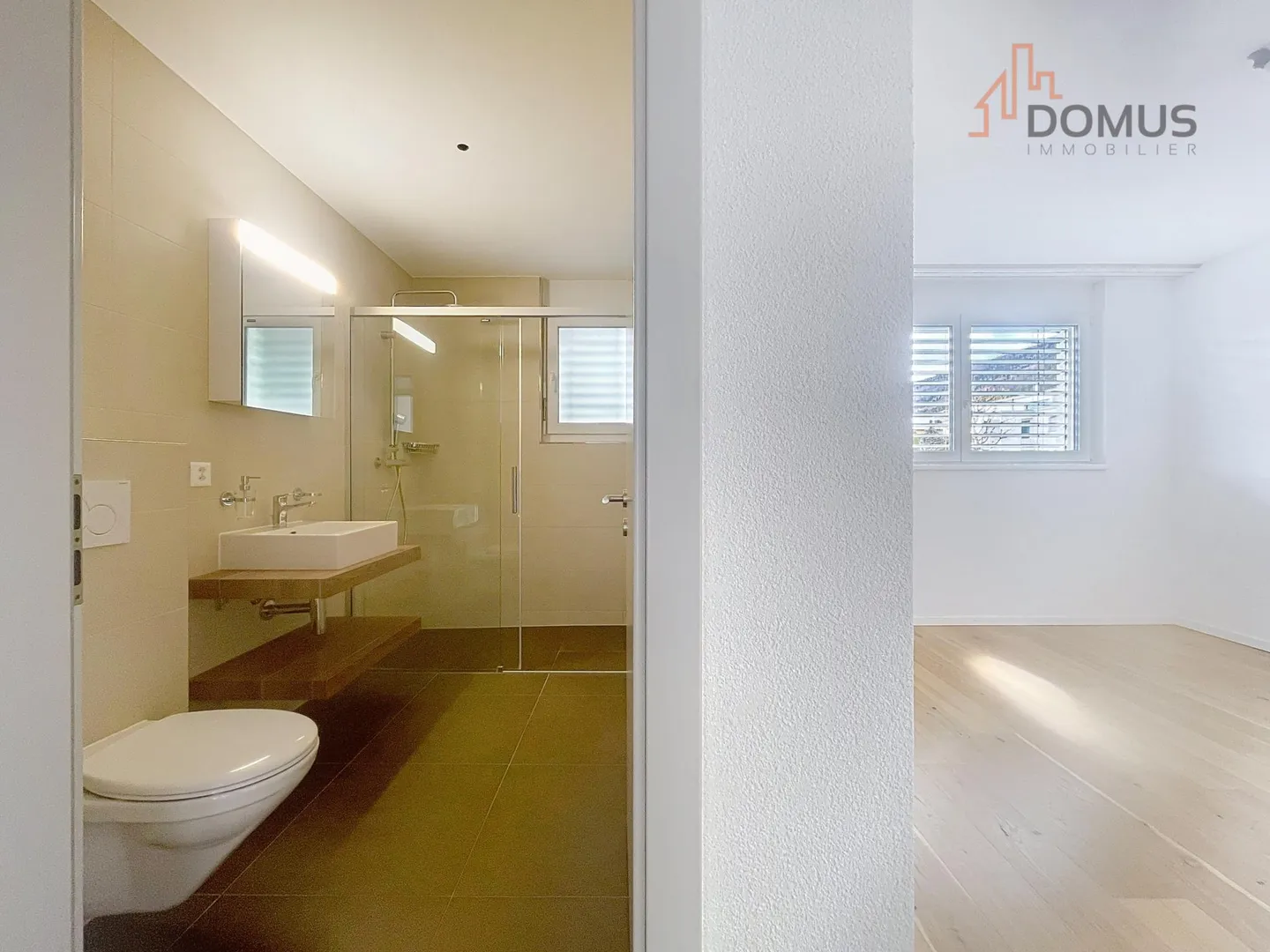 Bright penthouse with 3.5 rooms and a 55 m² panoramic terrace in Delémont - Photo 8 of 13