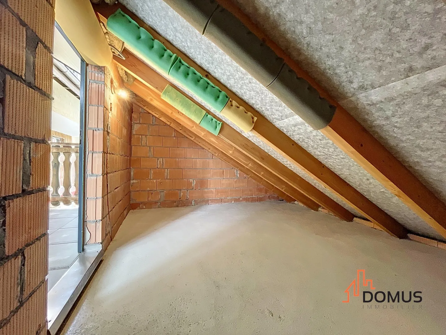 Rare à Alle ? 3.5 pièces entièrement rénové avec terrasse couverte de 20 m² - Foto 10 von 13