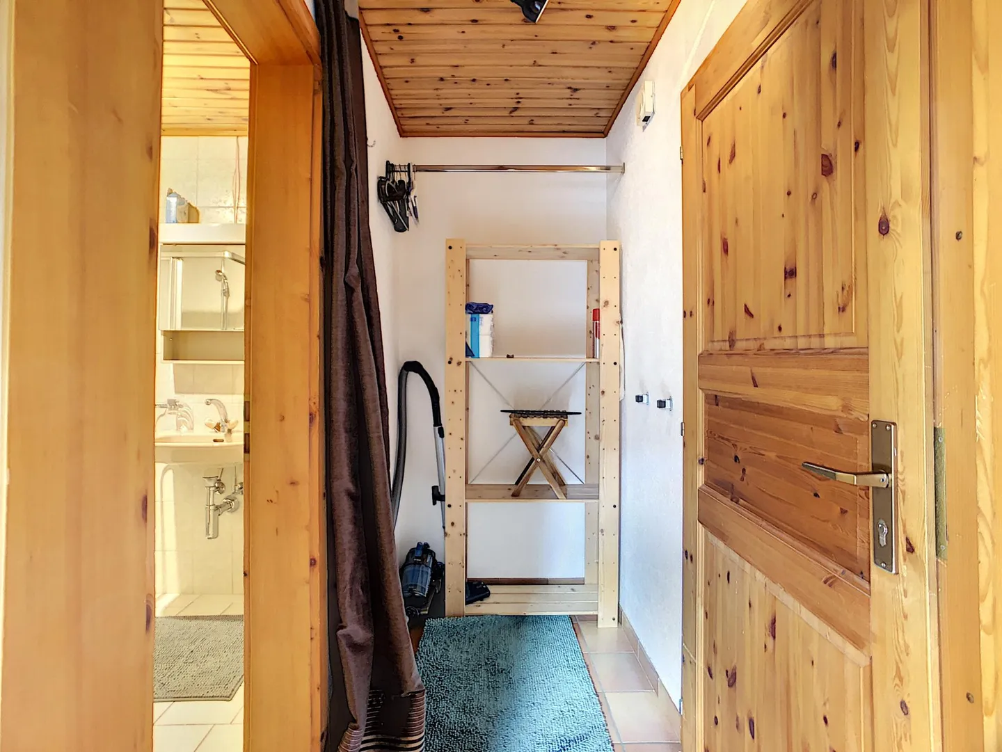 Appartement meublé 1,5 pièces - Photo 2 sur 4