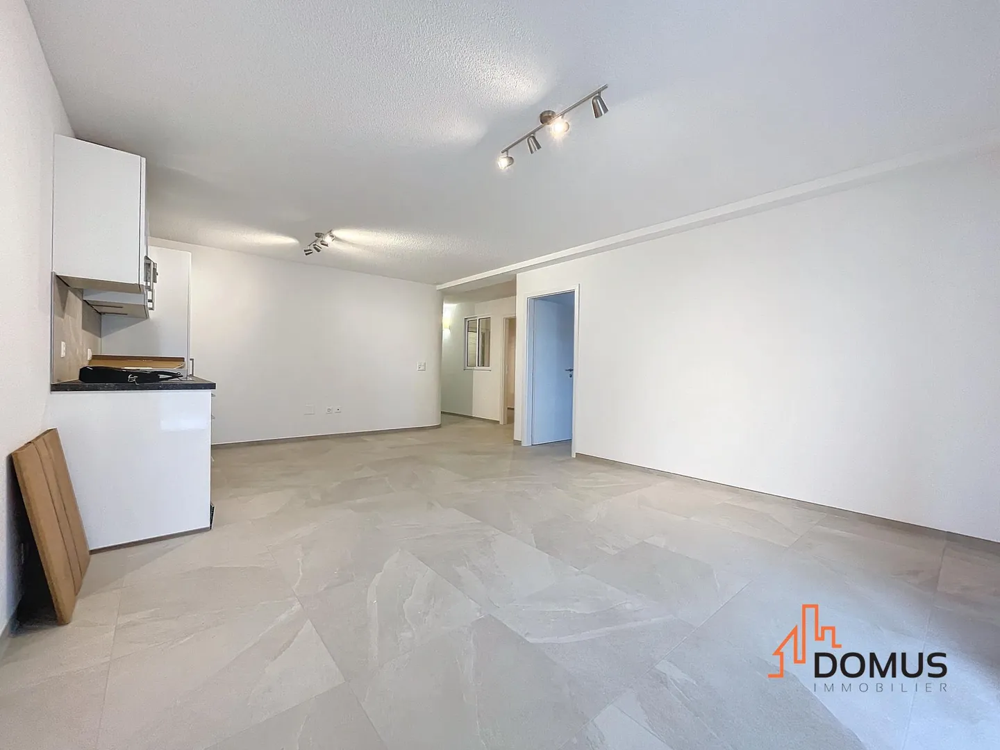 Rare à Alle ? 3.5 pièces entièrement rénové avec terrasse couverte de 20 m² - Foto 4 von 13