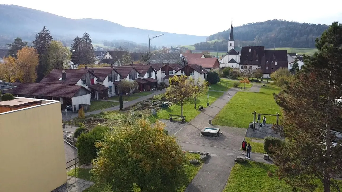 Spacious 5.5-room apartment with lawned terrace and 2 parking spaces - Photo 13 of 13