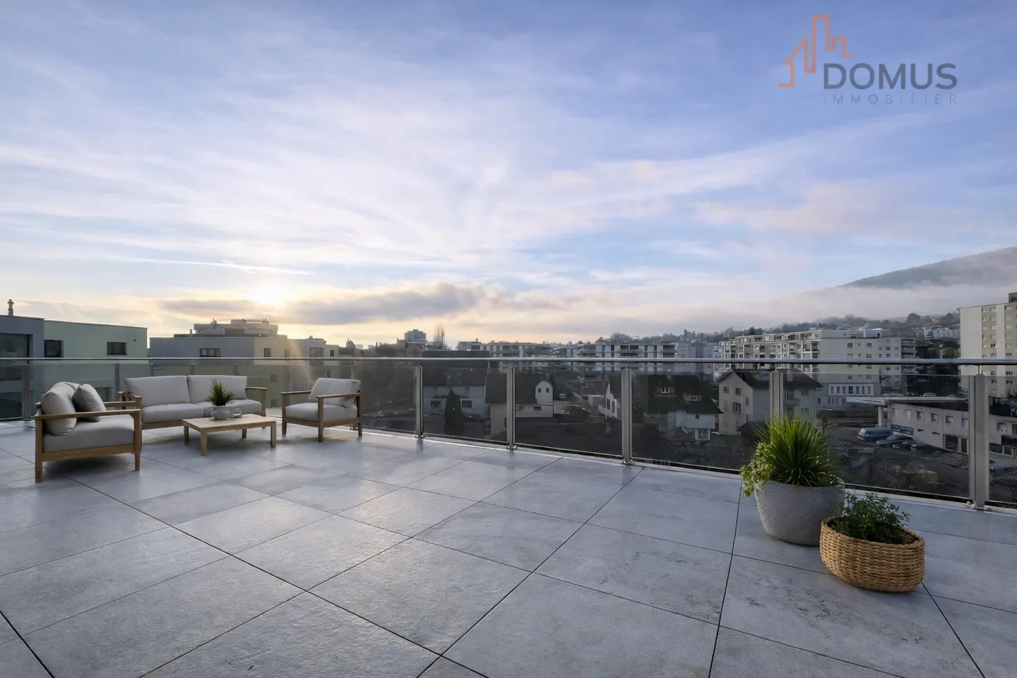 Magnificent penthouse 4.5 rooms with large terrace - Photo 4 of 13