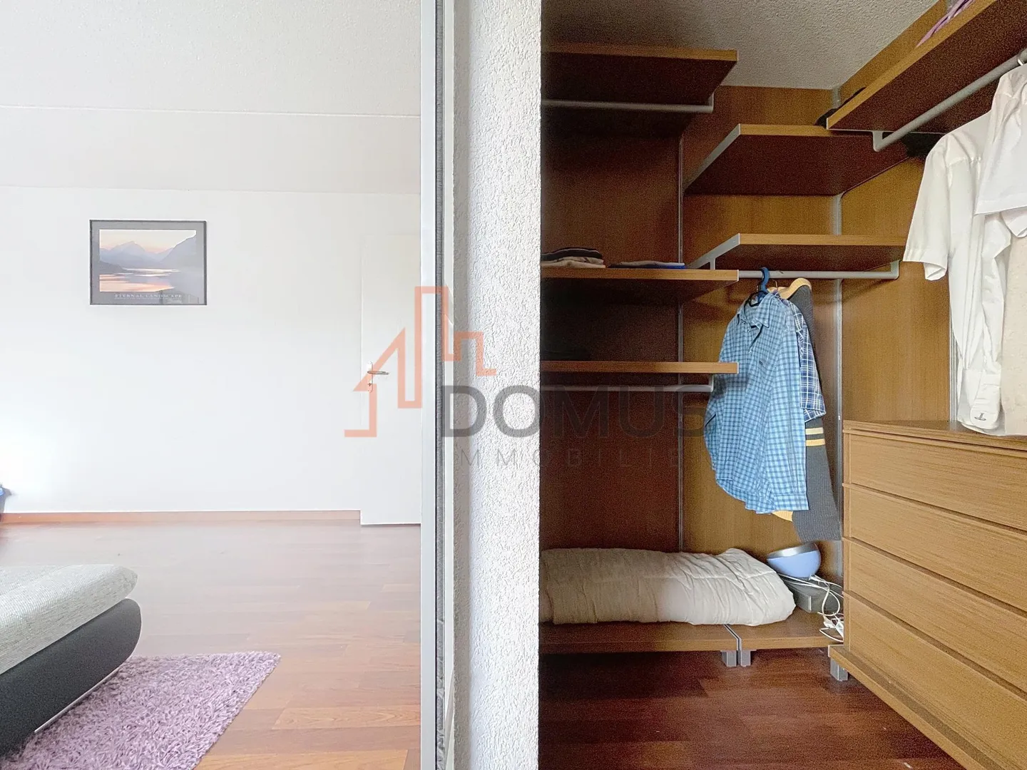 Spacious 5.5-room apartment with lawned terrace and 2 parking spaces - Photo 7 of 13