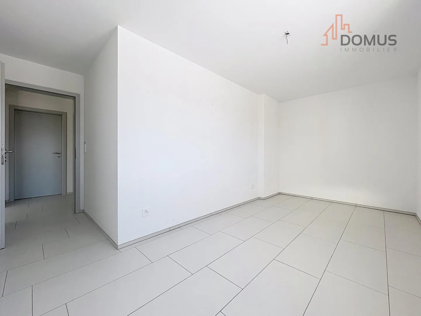 Bright 120 m² PPE apartment with large balcony? Recent high-end building - Photo 9 of 13