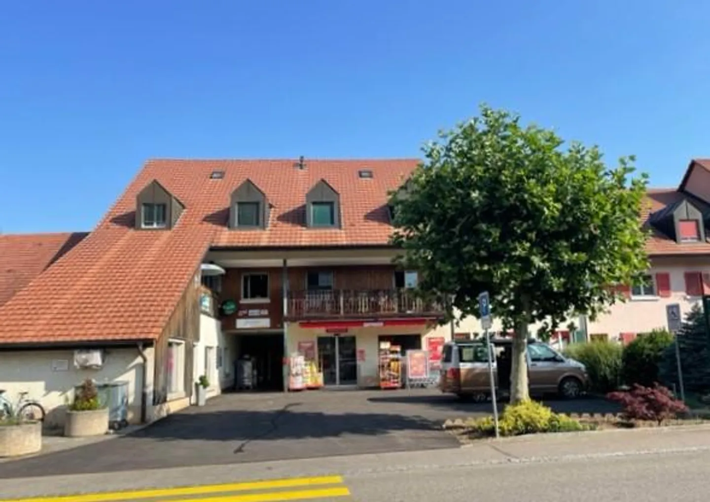 4.5 pièces rénové de 110 m² | Ascenseur | Buanderie privative | Proche gare - Foto 11 von 12