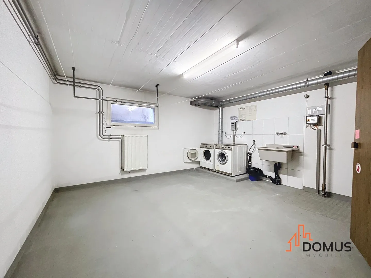 Rare à Alle ? 3.5 pièces entièrement rénové avec terrasse couverte de 20 m² - Foto 12 von 13