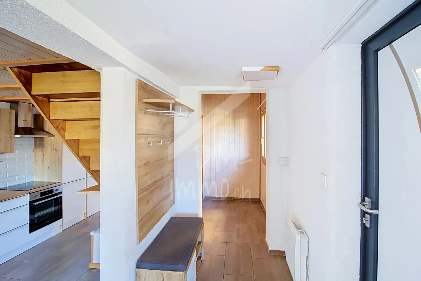 Piccola casa ristrutturata - Choex vicino al centro - Foto 4 di 11