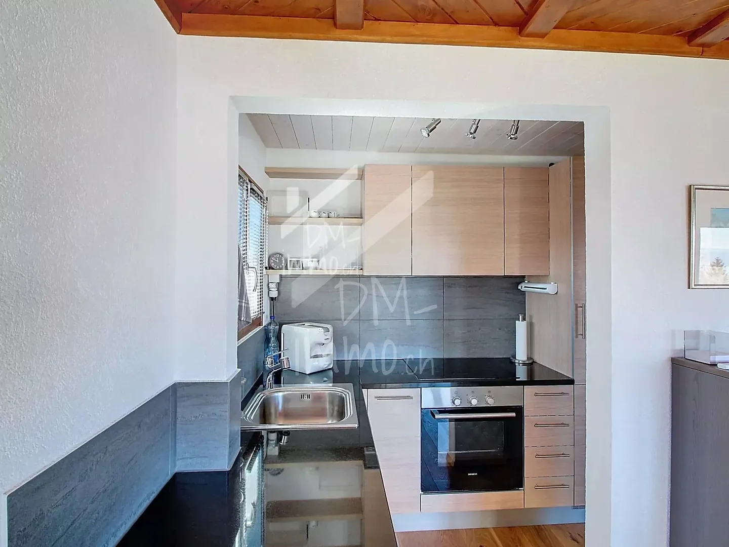 Magnificent renovated chalet with studio - Sale to foreigners possible - Photo 4 of 13