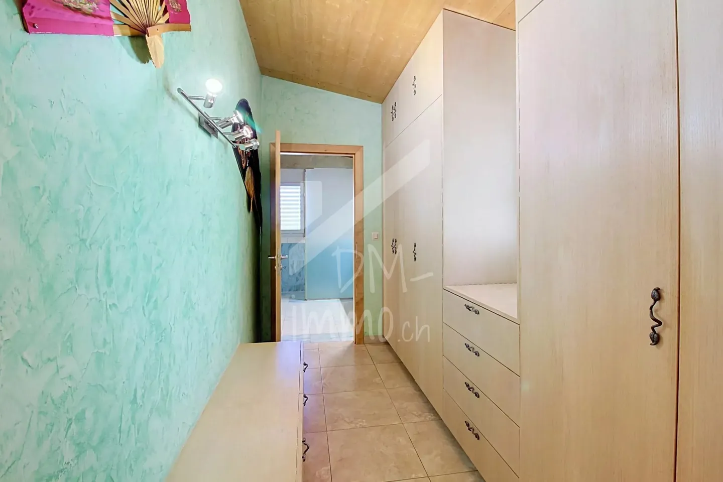 Belle villa plain-pied 180 m2 avec hypothèque 0.8% ! - Photo 10 sur 12