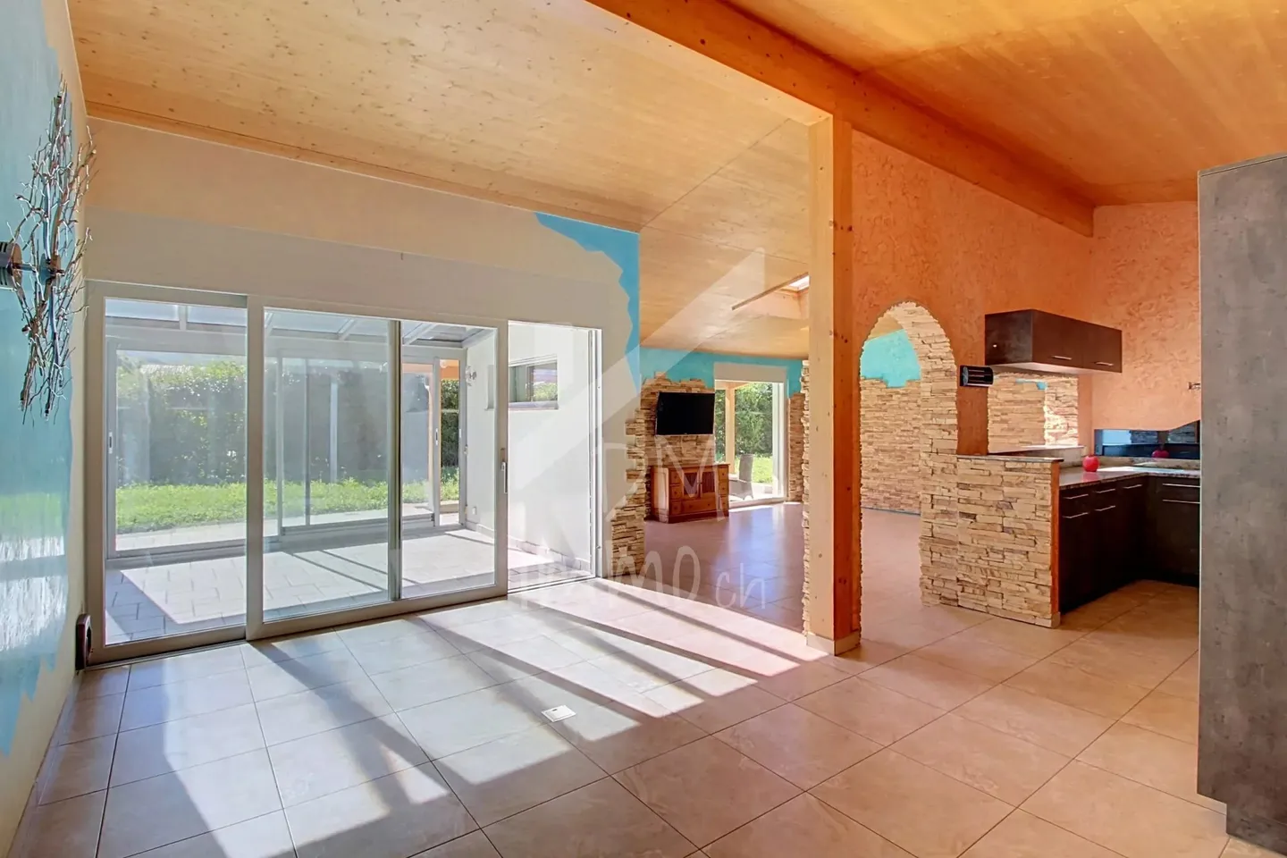 Belle villa plain-pied 180 m2 avec hypothèque 0.8% ! - Photo 1 sur 12
