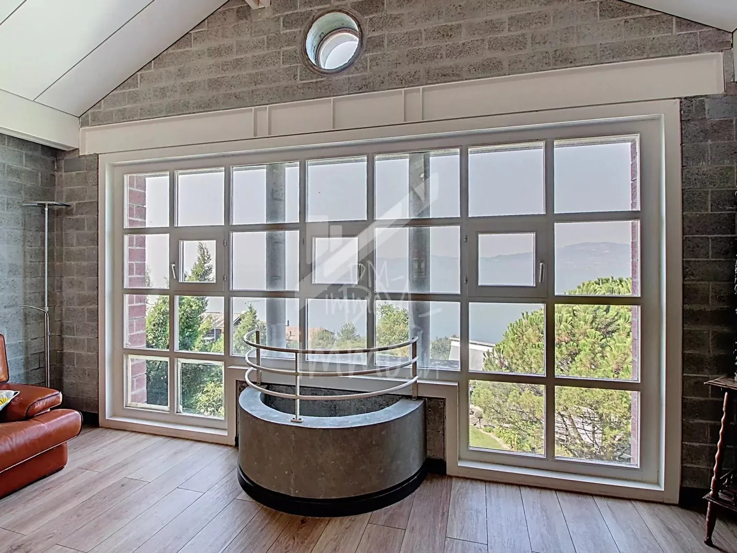 Villa d'architecte de 200 m2, superbe vue lac - Photo 4 sur 8