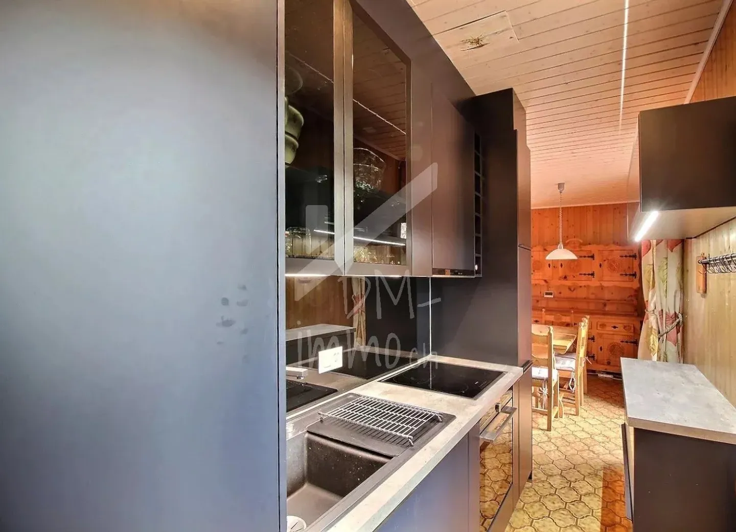 Renovierte 2,5-Zimmer-Wohnung, große Südterrasse - Foto 6 von 9