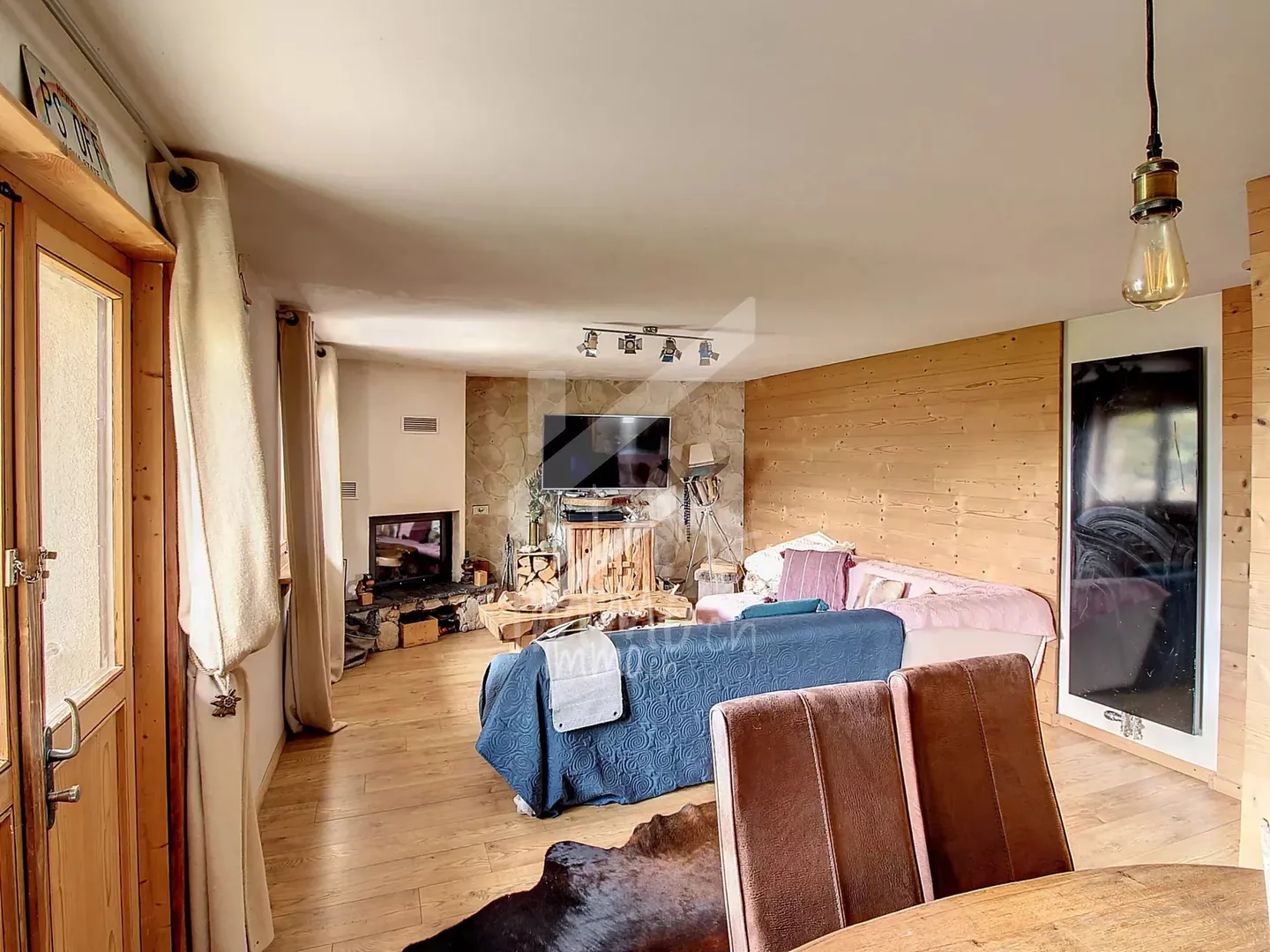 Ideal house for seasonal rentals - income Fr. 30,000 / year (200 nights) - Photo 3 of 11